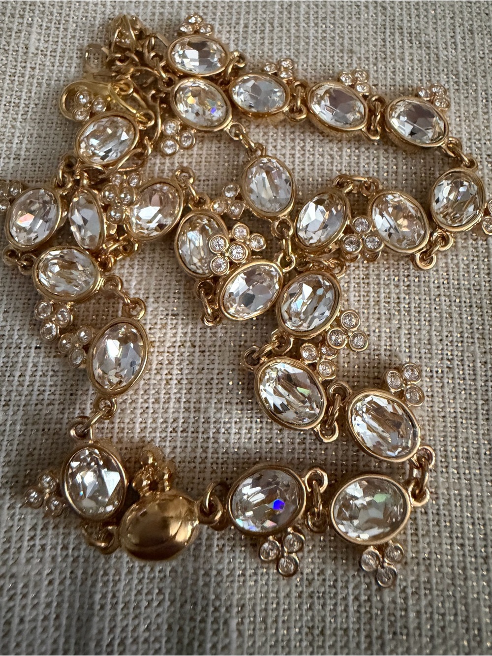 Vintage Swarovski Gold Clear Crystal Trefoil Station Link Necklace - Picture 6 of 9